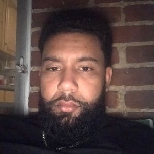 Meet your Posher, Carlos